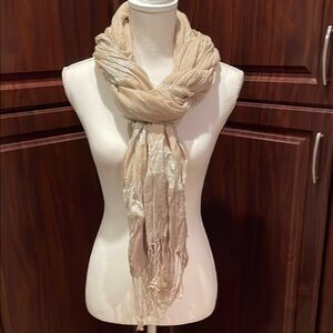 Elegant Cream & Silver Gold Scarf